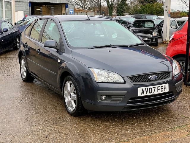 FORD Focus 1.6 Sport Auto (2007) - Picture 2