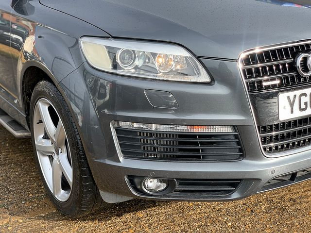 AUDI Q7 3.0 TDI quattro S line (2008) - Picture 9