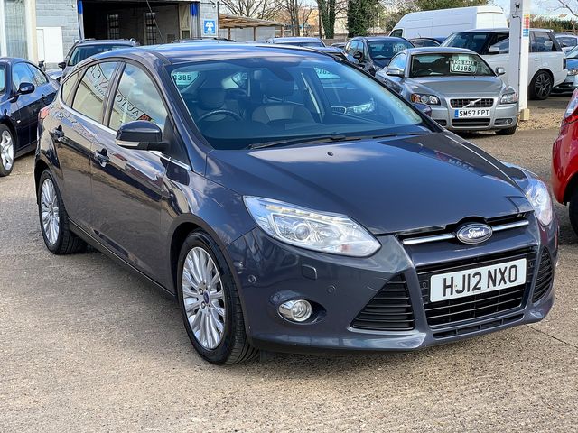 FORD Focus Titanium X 2.0 TDCi 163 PS (2012) - Picture 2