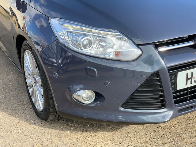 FORD Focus Titanium X 2.0 TDCi 163 PS (2012) - Picture 8