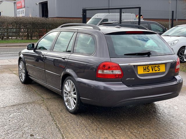 JAGUAR X-TYPE 2.2D SE (2007) - Picture 4