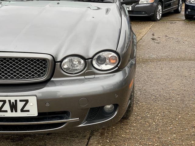 JAGUAR X-TYPE 2.2D SE (2008) - Picture 7