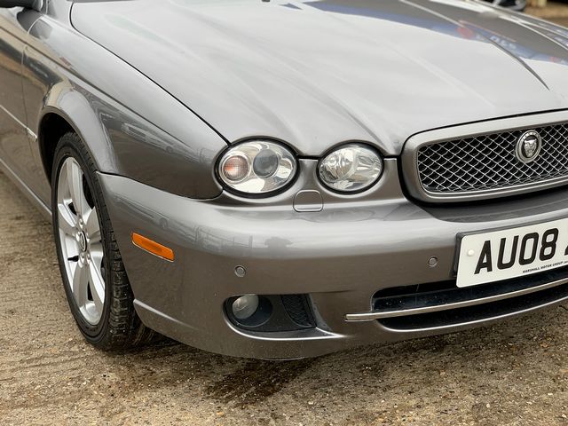 JAGUAR X-TYPE 2.2D SE (2008) - Picture 8