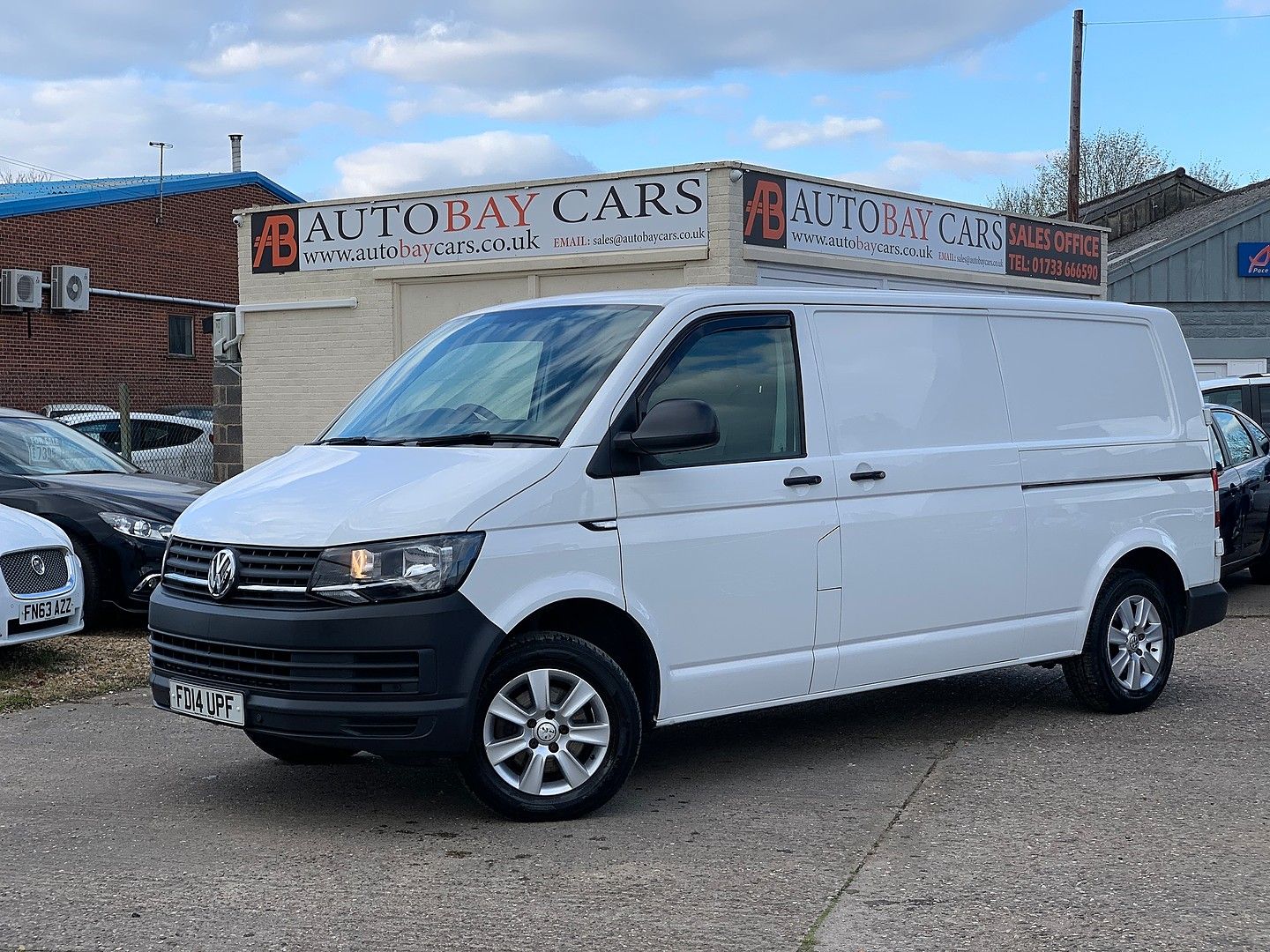 VOLKSWAGENTransporterT30 102PS Startline TDI SWB 2.0 for sale