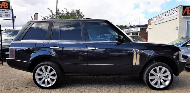 LAND ROVER Range Rover 3.0 Td6 Vogue (2003) for sale  in Peterborough, Cambridgeshire | Autobay Cars - Picture 13