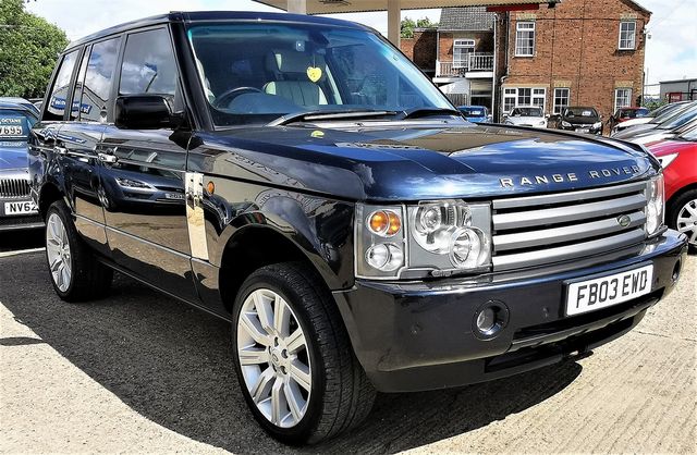 LAND ROVER Range Rover 3.0 Td6 Vogue (2003) for sale  in Peterborough, Cambridgeshire | Autobay Cars - Picture 15