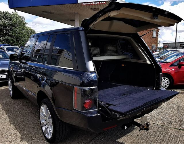 LAND ROVER Range Rover 3.0 Td6 Vogue (2003) for sale  in Peterborough, Cambridgeshire | Autobay Cars - Picture 18