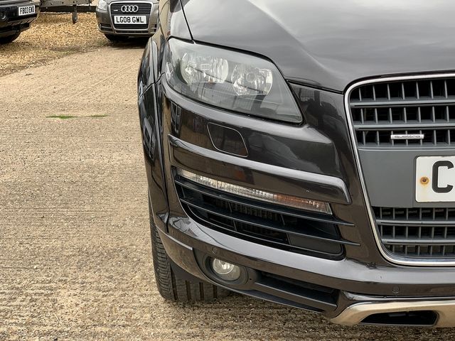 AUDI Q7 3.0 TDI quattro S line (2007) - Picture 8