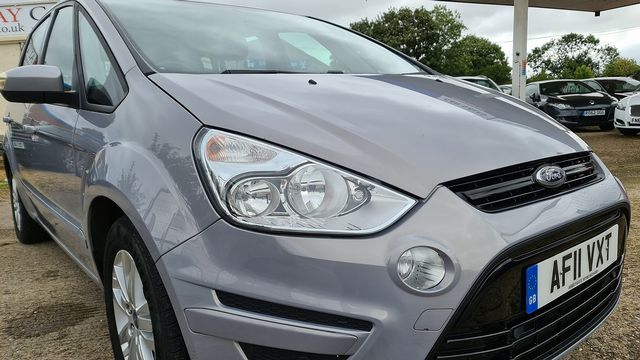 FORD S-MAX Zetec 2.0TDCI 140 PS (2011) - Picture 10