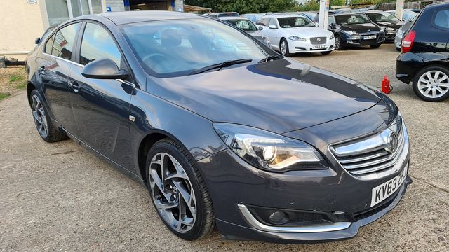 VAUXHALL Insignia LIMITED EDITION 2.0CDTi (163PS) auto (2013) - Picture 3