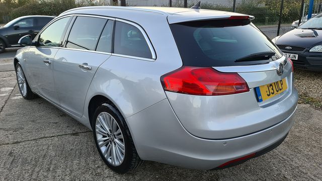 VAUXHALL Insignia Sports Tourer ELITE NAV 2.0CDTi 16v (160PS) auto (2011) - Picture 7