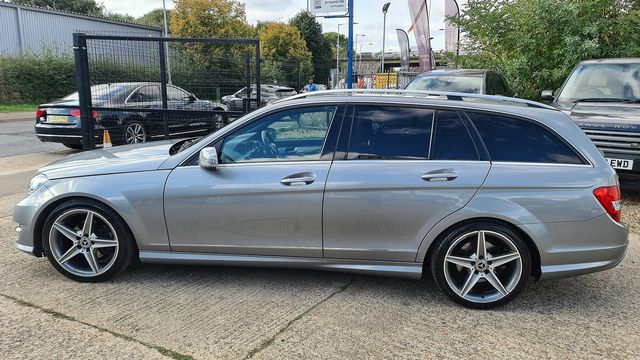 MERCEDES C-Class C 220 CDI BlueEFFICIENCY AMG Sport Auto (2012) - Picture 10